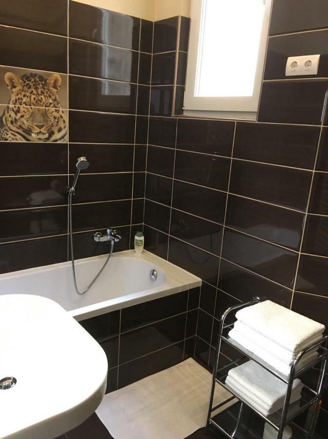 Апартаменты Adam'S Flat Будапешт Экстерьер фото